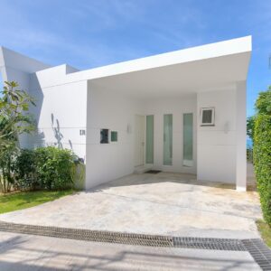 3 bedroom villa with stunning sea & sunset view