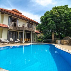 4 bedroom villa with a private pool