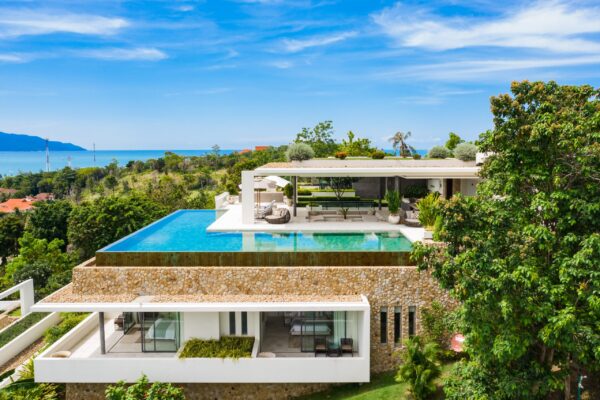 Stunning luxury 5 bedroom villa