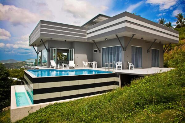 3 bedrooms, sea view and a private pool