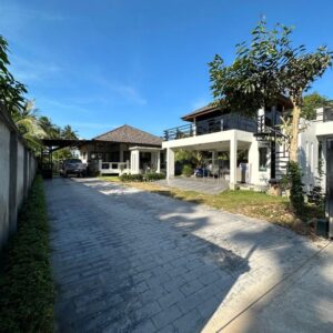 Affordable 3 bedroom villa in Maenam