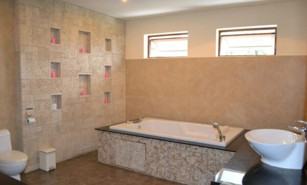 4 bedroom villa with a big land plot：圖片 9