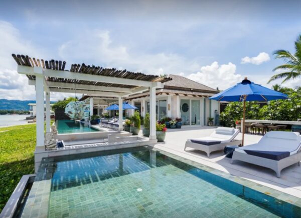 4 bedroom beachfront villa in Chaweng：圖片 3
