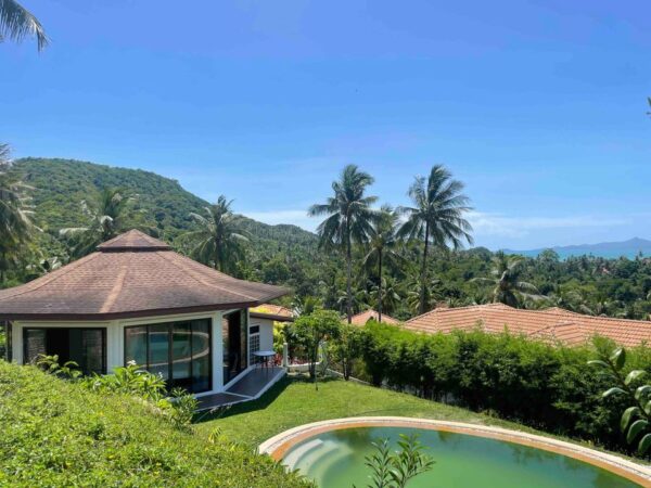 5 bedroom tropical villa with a sea view：圖片 2