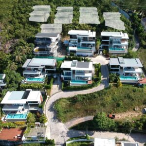 4 bedroom private pool villa 10 min walk to the beach