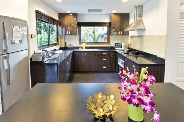 4 bedroom villa with a pool：圖片 6