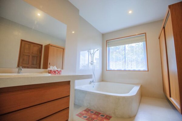 Spacious 5 bedroom villa：圖片 5
