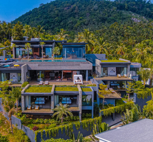 Luxurious 5 bedroom villa located in Chaweng Noi